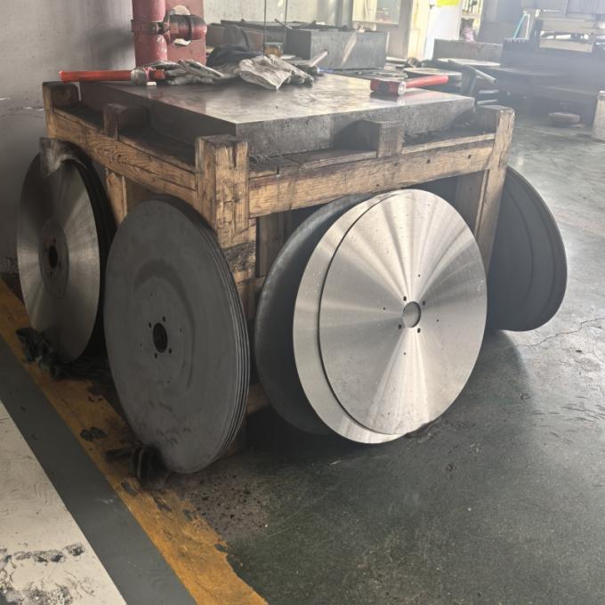 610mm Circular Log Saw Blade For Tissue Paper Cutting Machine 4.76mm Thickness And 2.5-inch Cutting Depth Designed 7