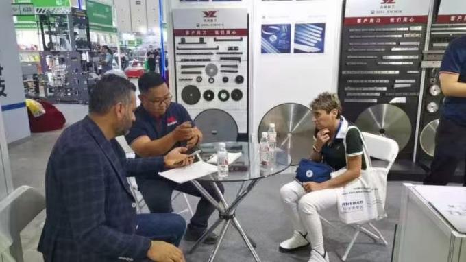 610mm Circular Log Saw Blade For Tissue Paper Cutting Machine 4.76mm Thickness And 2.5-inch Cutting Depth Designed 9